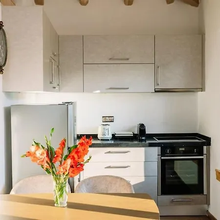 Archontiko Epirus 2 * Mourésion